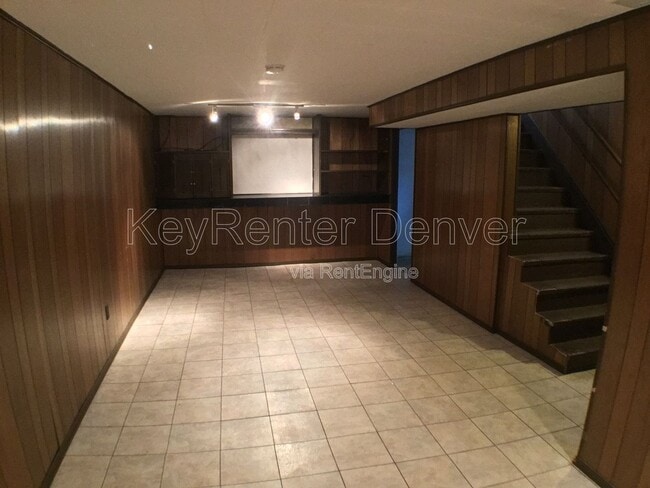 Building Photo - 1285 S Holly St