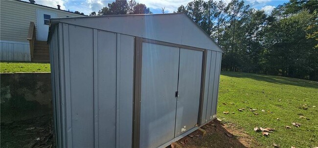 Building Photo - 4255 Smoke Creek Pkwy