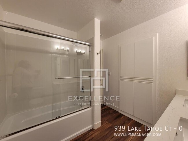 Building Photo - 939 Lake Tahoe Ct