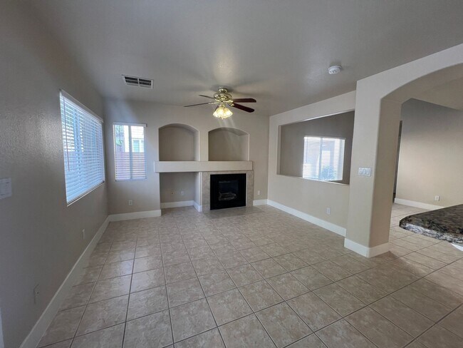 Building Photo - RENOVATED HOME IN GATED SUMMERLIN COMMUNITY!