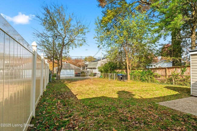 Building Photo - 2211 Wrocklage Ave