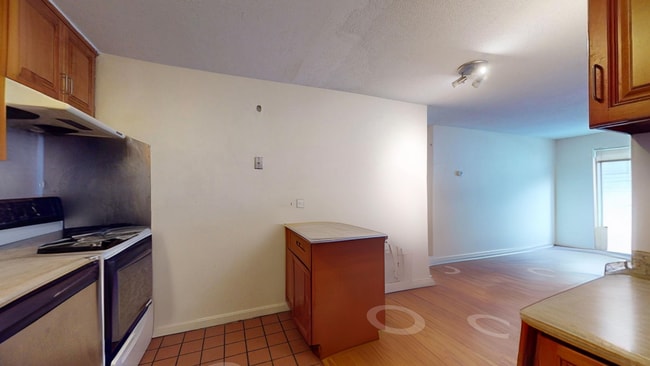 Building Photo - 280 Corey Rd