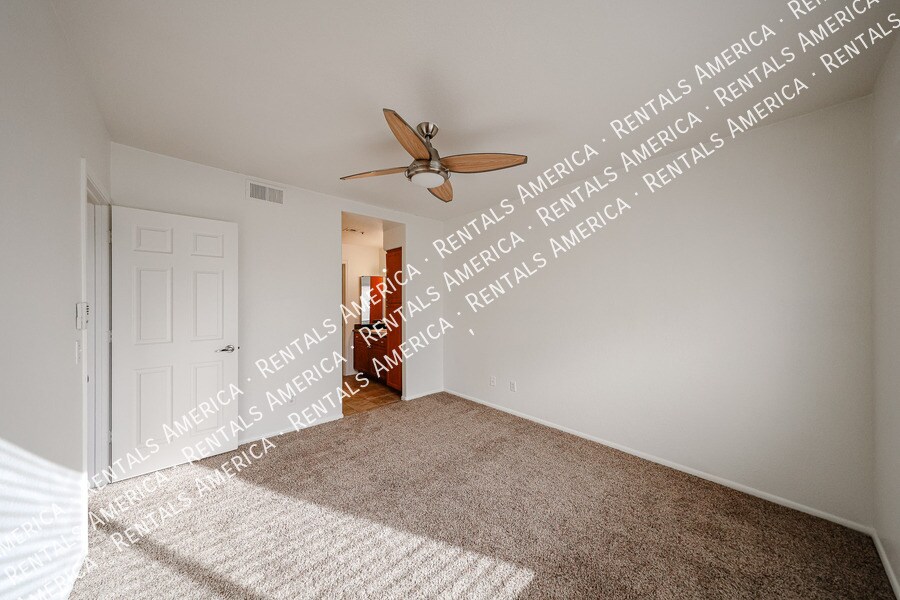 Building Photo - 7008 E Gold Dust Ave