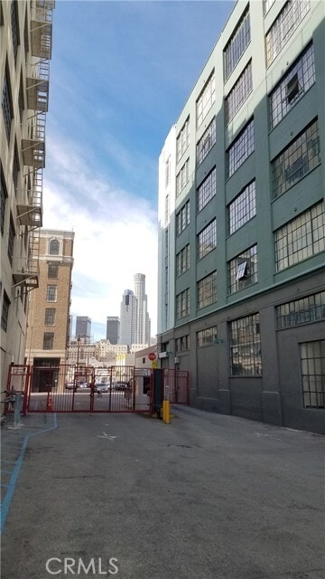 Building Photo - 420 San Pedro St