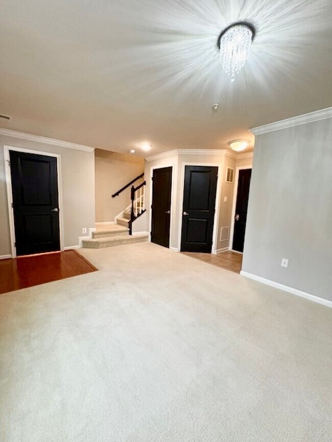 Building Photo - 3542 Spring Street S