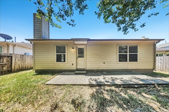 Building Photo - 2764 Woodspring Forest Dr