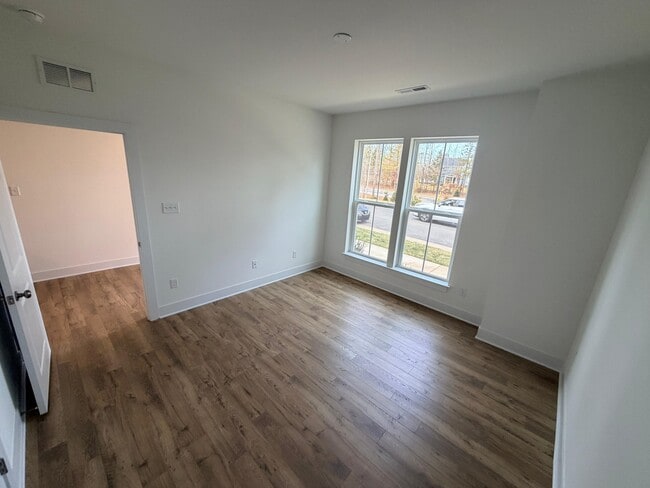 Building Photo - 15307 Sunray Aly