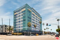 Building Photo - 3111 Vía Dolce