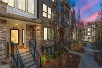 Building Photo - 383 Pratt Dr SE
