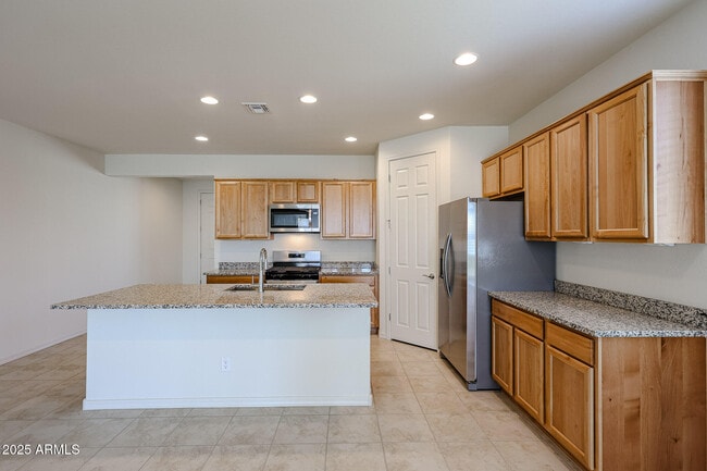 Building Photo - 25369 N 172nd Dr