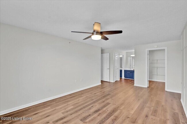 Building Photo - 6406 Shelton Circle