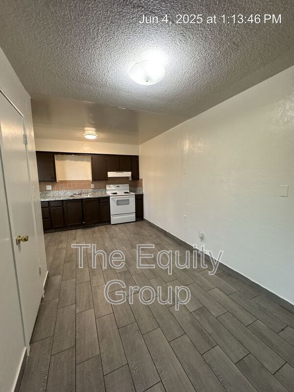 Building Photo - 352 S Blackstone St
