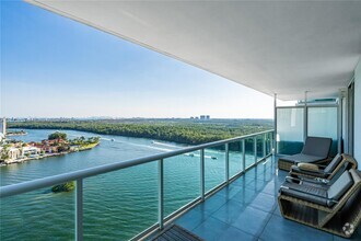 Building Photo - 400 Sunny Isles Blvd