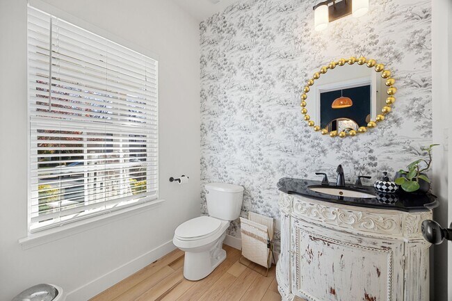 Building Photo - Discover this stunning 3-bedroom, 2.5-bathroom home where design and comfort meet in Mill Creek F...