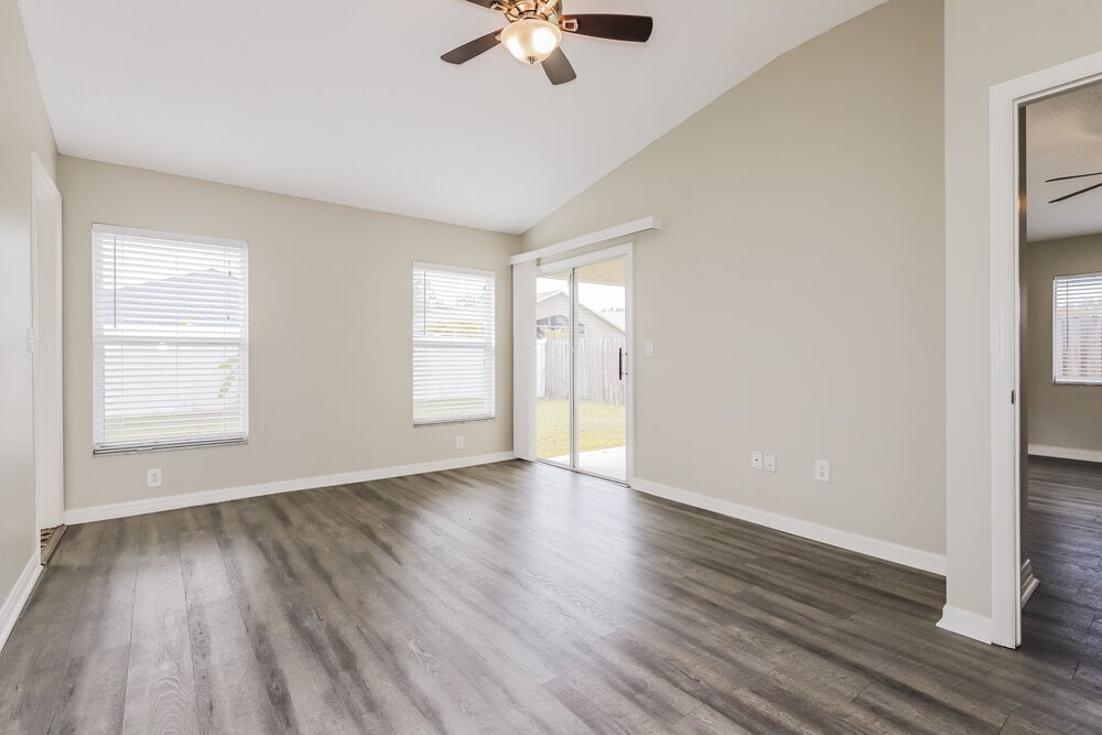 Building Photo - 30853 Sade Ct