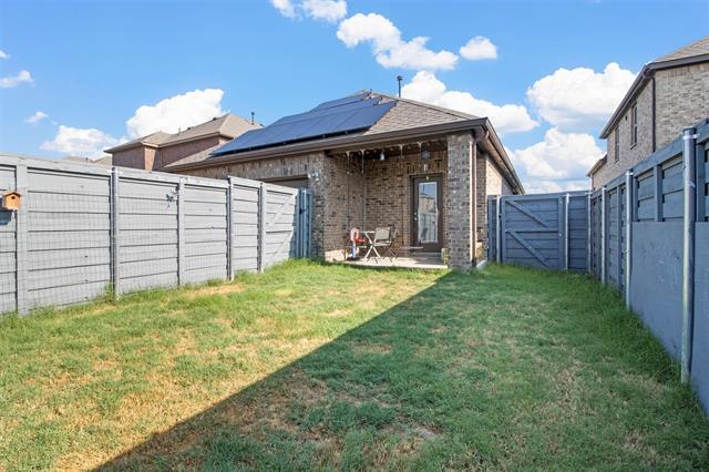 Building Photo - 1412 Green Leaf Dr