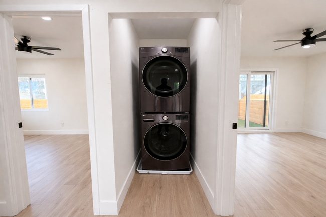 Building Photo - 1609-1611 Burton Street