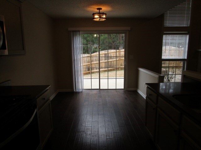 Building Photo - 226 Ashland Dr
