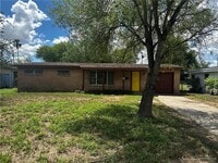 Building Photo - 5 Westway Ave