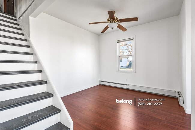 Building Photo - 2 Pirates Cove