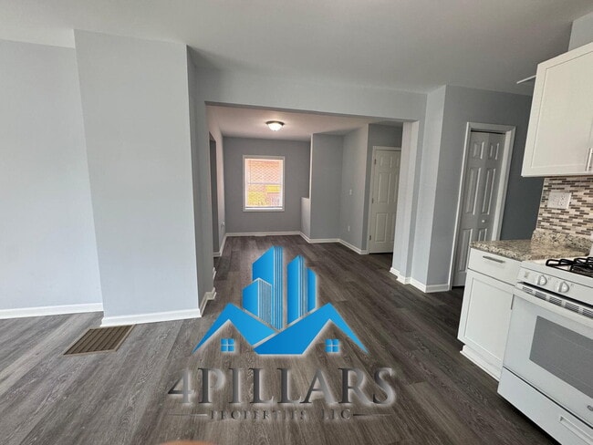 Building Photo - "Beautiful 3-Bedroom Retreat with 2 Baths ...