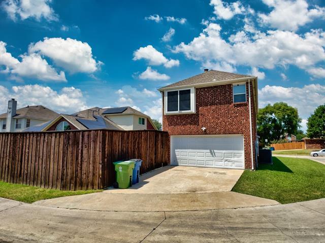 Building Photo - 1402 Stone Canyon Way