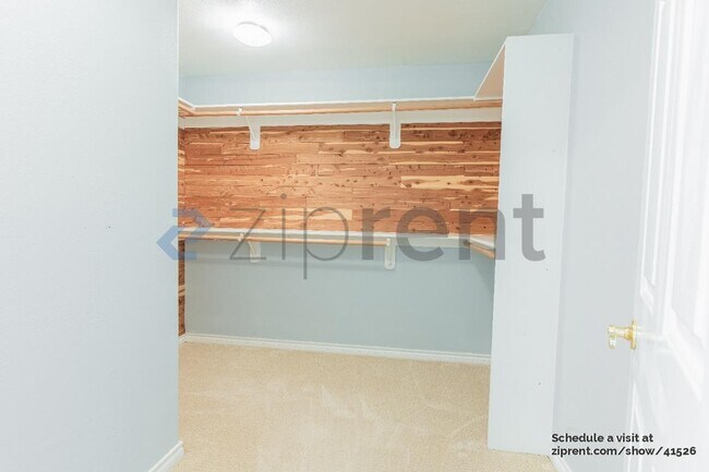 Building Photo - 16124 Baccarat Way