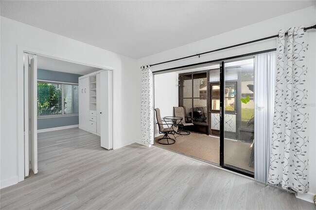 Building Photo - 2207 Belleair Rd