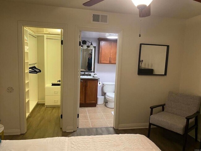 Building Photo - 201 Sea Cliff Way