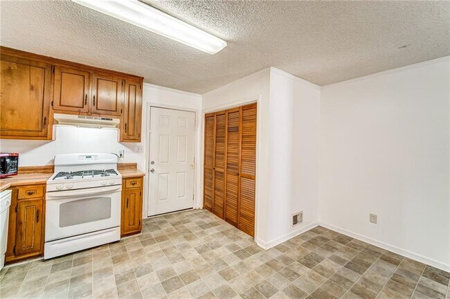 Building Photo - 4355 E Paulding Dr