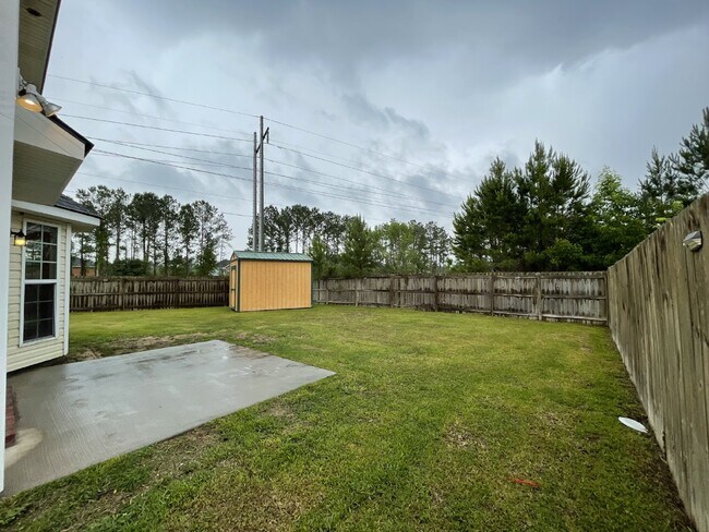 Building Photo - House for Rent