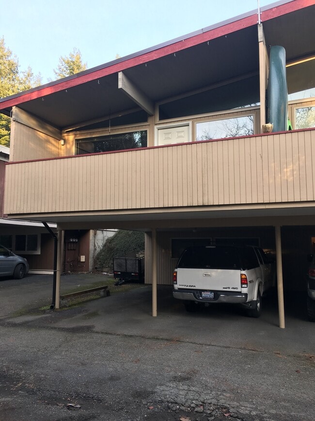 Building Photo - 17707 Linden Ave N