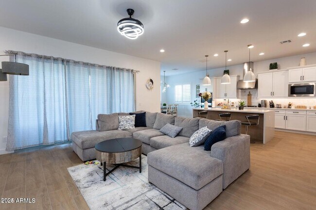 Building Photo - 8543 W Palo Verde Dr