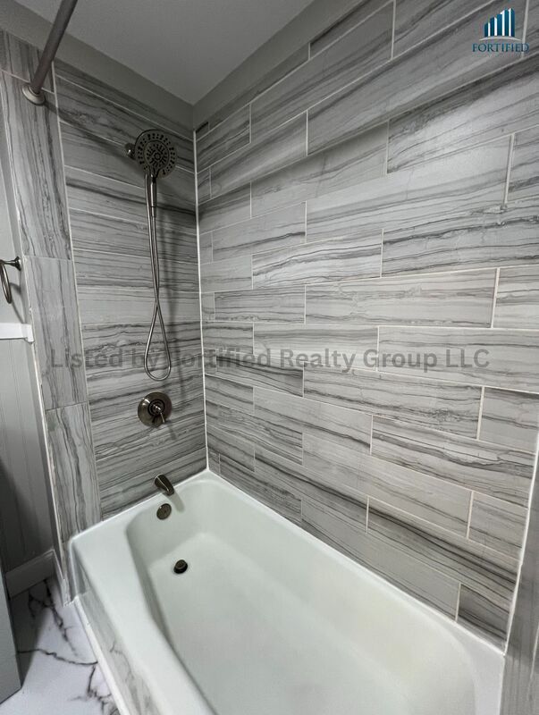 Building Photo - 380 Wilson Rd