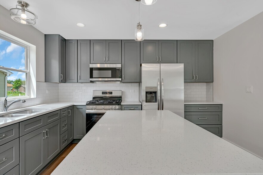 Building Photo - 871 Covey Lane