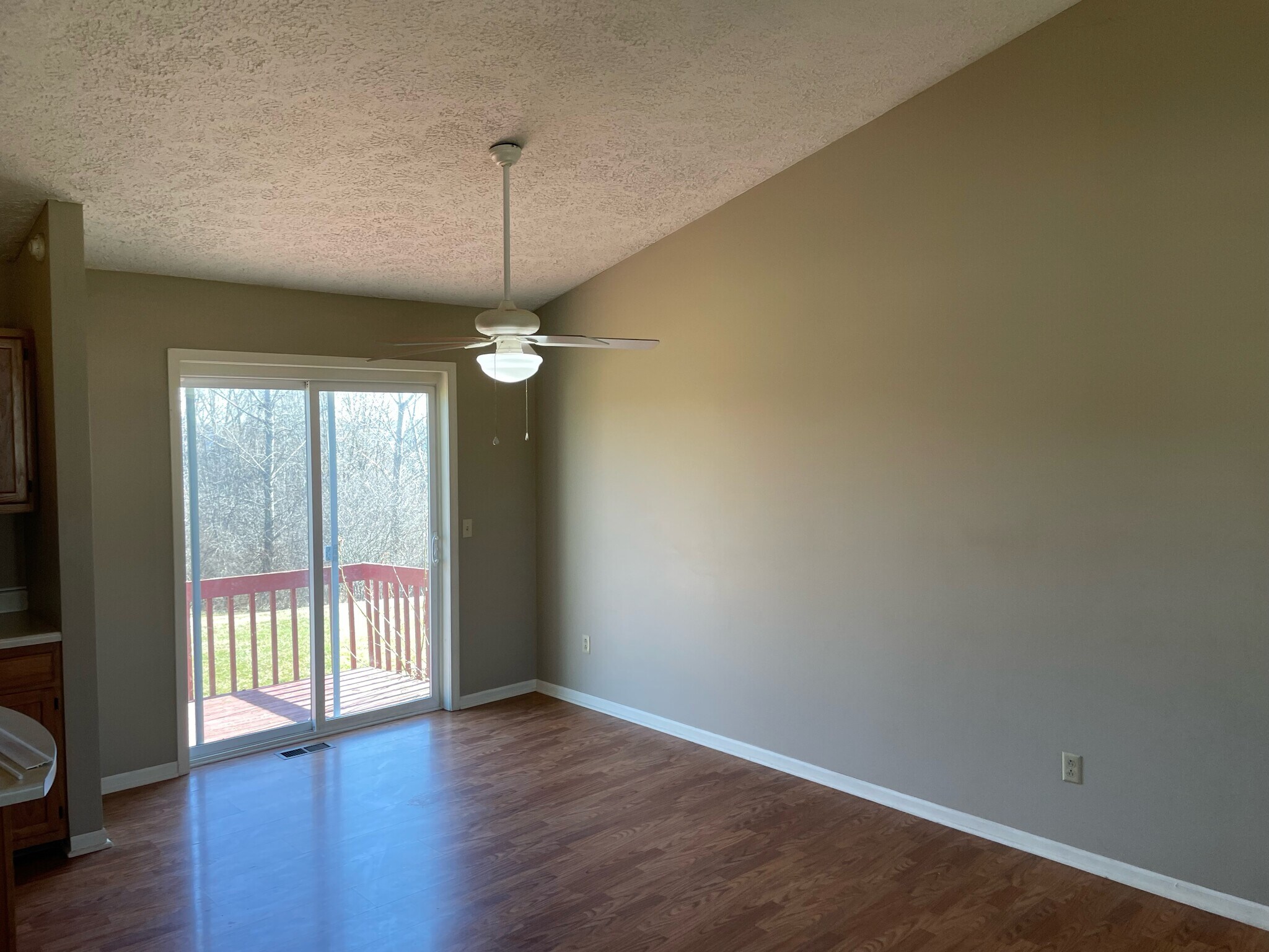 Building Photo - 8 Bay Heights Cir