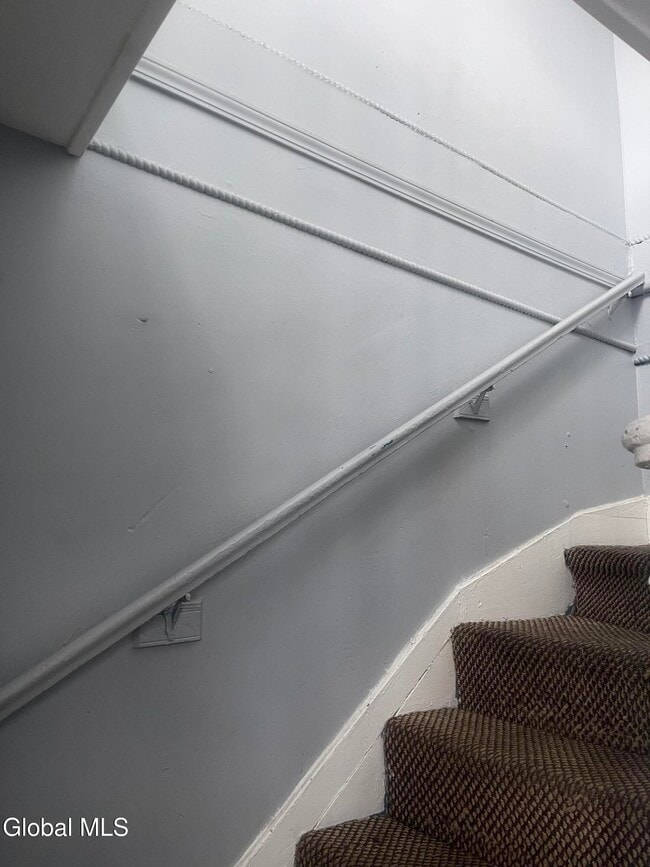 Building Photo - 2 Broadway