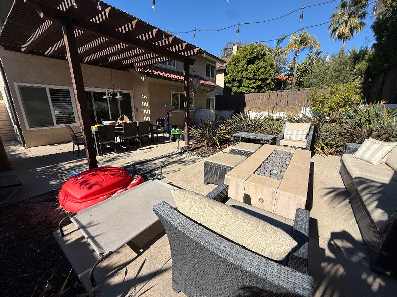 Building Photo - 459 Jolina Way