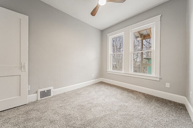 Building Photo - 841-841 Allison Ave