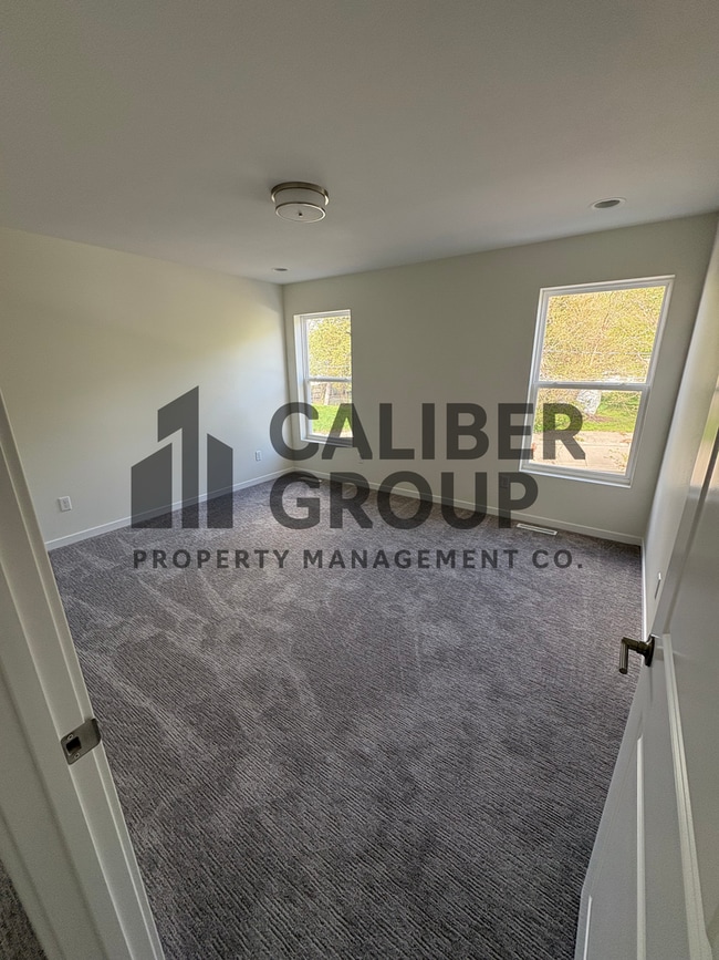 Building Photo - 3 Bd 1 Ba Condo for rent in Waterloo, IA