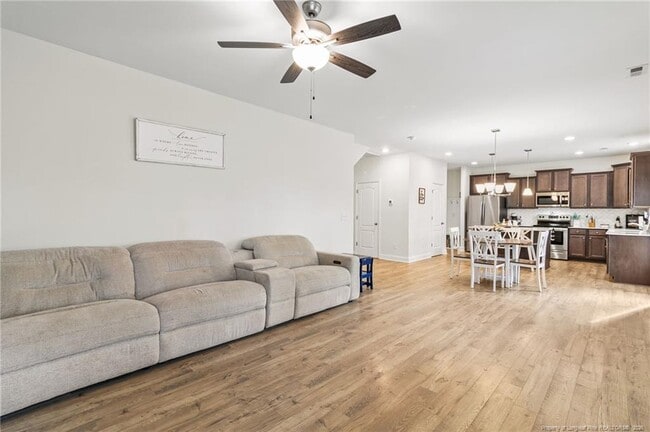 Building Photo - 216 Bunting Dr