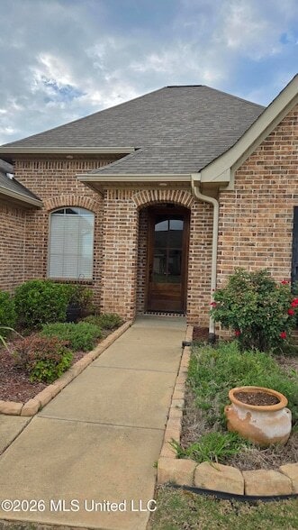 Building Photo - 139 Coventry Ln