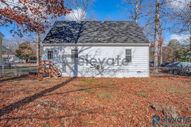 Building Photo - 4005 Peregrine Rd