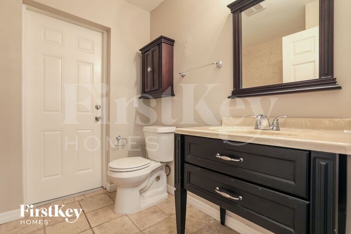 Building Photo - 2957 Wenona Dr