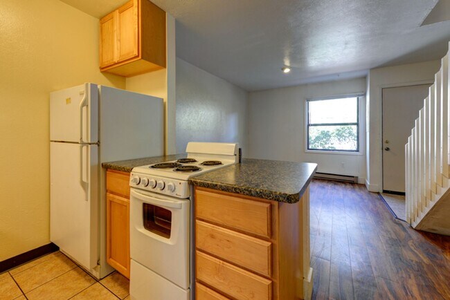 Building Photo - 2311 Spruce St