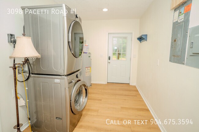 Building Photo - 3098 Pacetti Rd