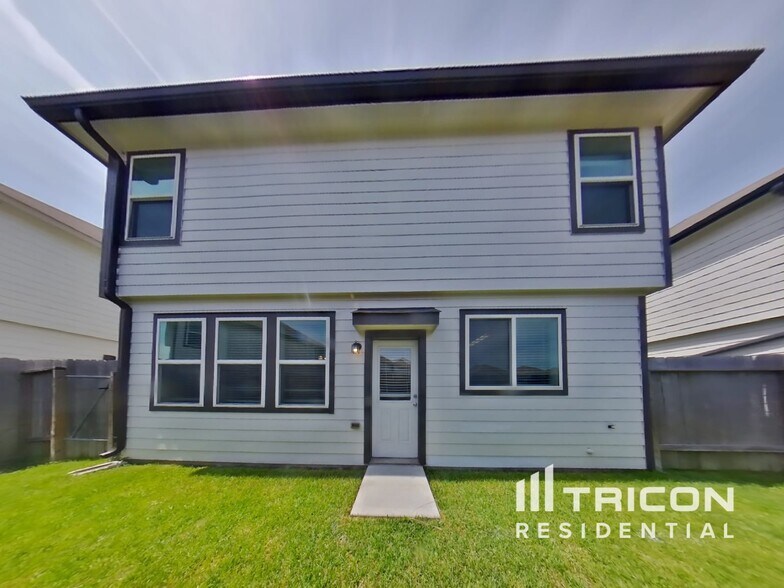 Building Photo - 18510 Snowy River Ln