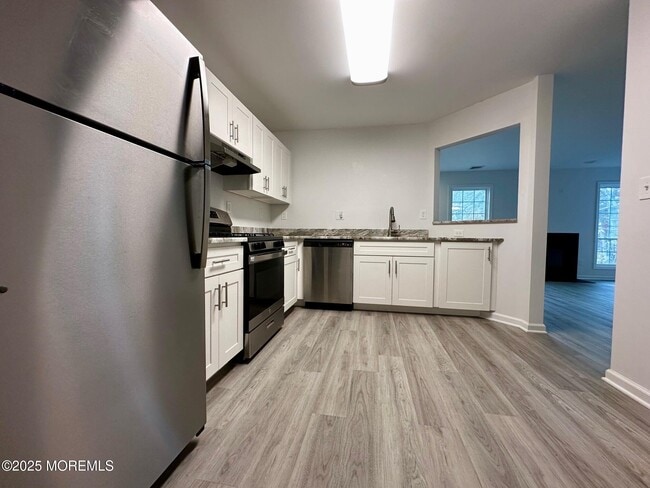 Building Photo - 373 Yorkshire Pl