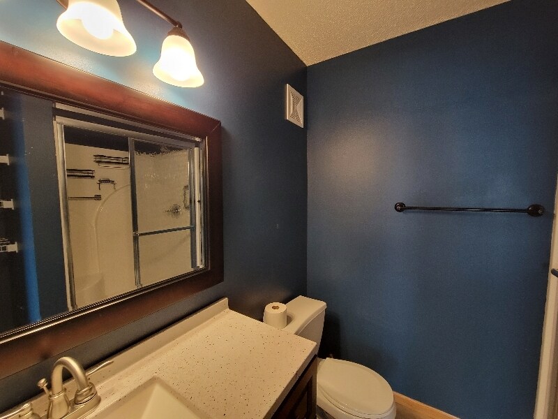 Building Photo - 10 Cherry Ct