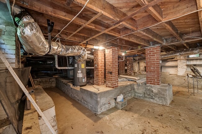 Building Photo - 713 Norris Ave